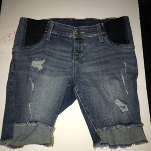 Isabel Ripped Maternity Shorts